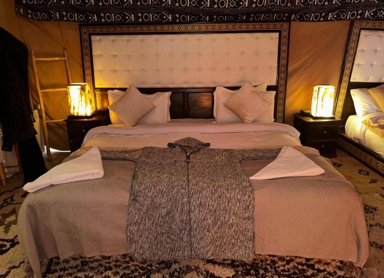Fantastic Luxury Camp Hotell Merzouga Exteriör bild