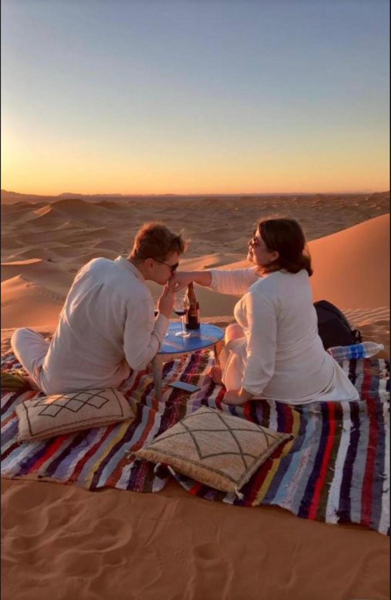 Fantastic Luxury Camp Hotell Merzouga Exteriör bild